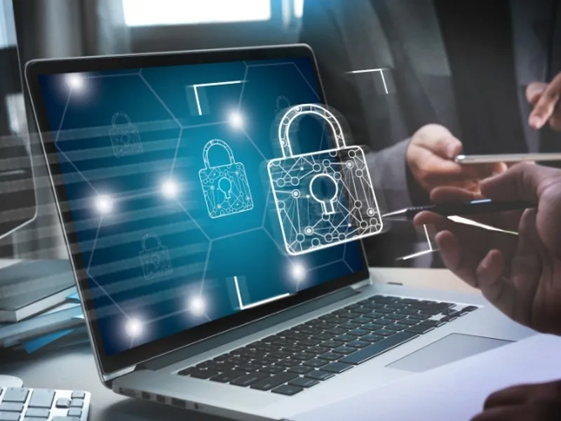 Hình ảnh minh họa quy trình kiểm toán an ninh nền tảng toàn diện của 888to, bao gồm các bước đánh giá và giám sát.